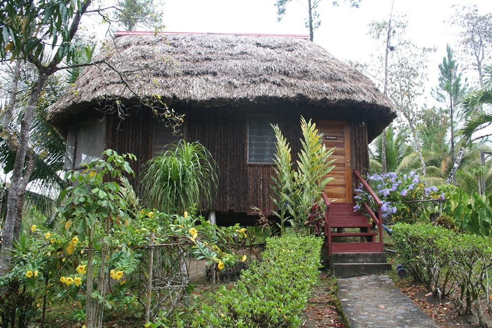 Gaia Riverlodge Unitedville Exterior foto